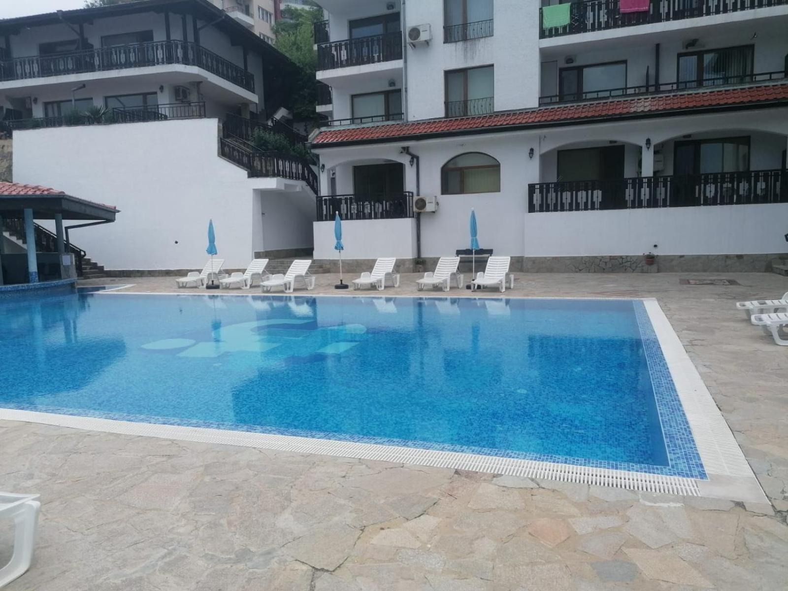 Spacious Fully Furnished Studio In Kavarna Apart Hotel Εξωτερικό φωτογραφία